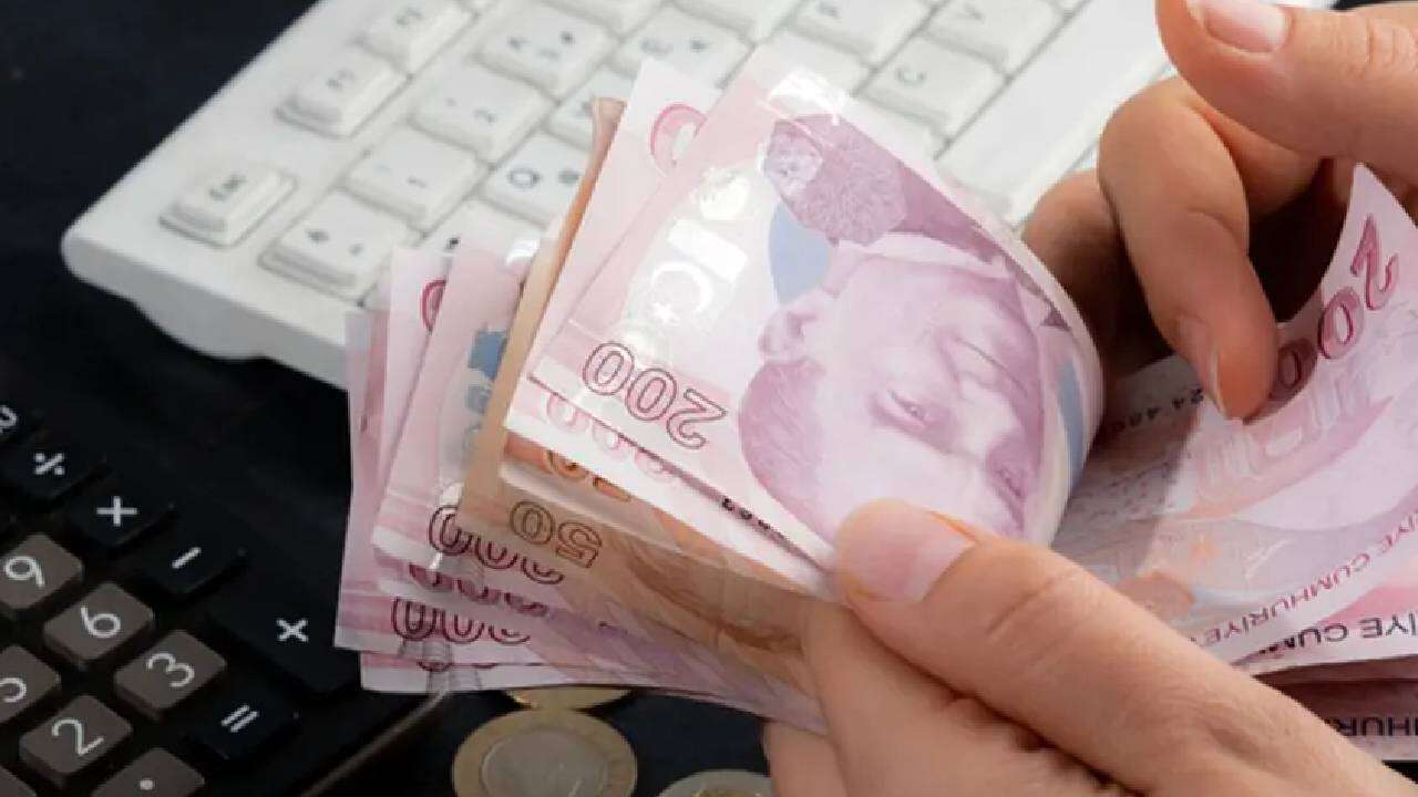 SSK ve BAĞ-KUR emeklileri dikkat: Emekli maaş zammı resmen belli oldu! İşte rakam 14